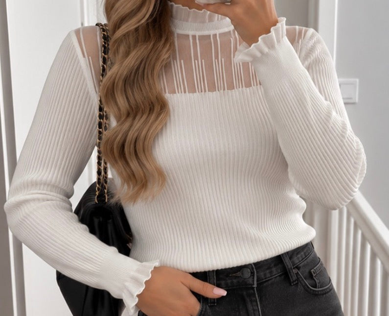 Pull Côtelé Orné de Dentelles Femme – Doux, Féminin & Écru Taille Unique