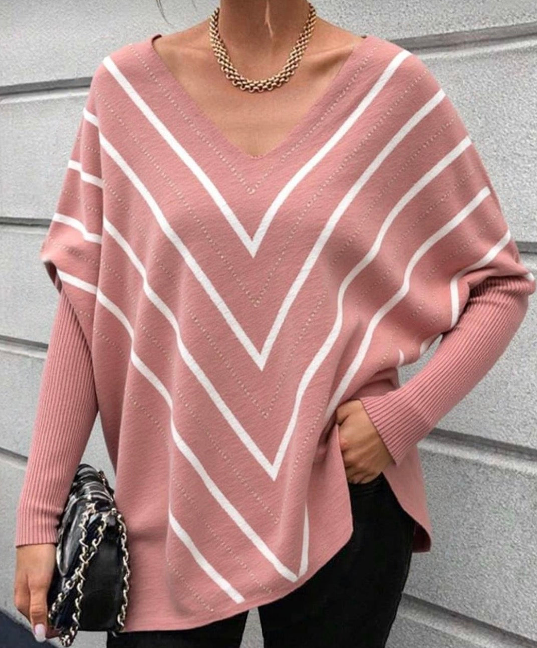 Pull Ample Col V Femme – Ultra-Doux, Noir & Taille Unique