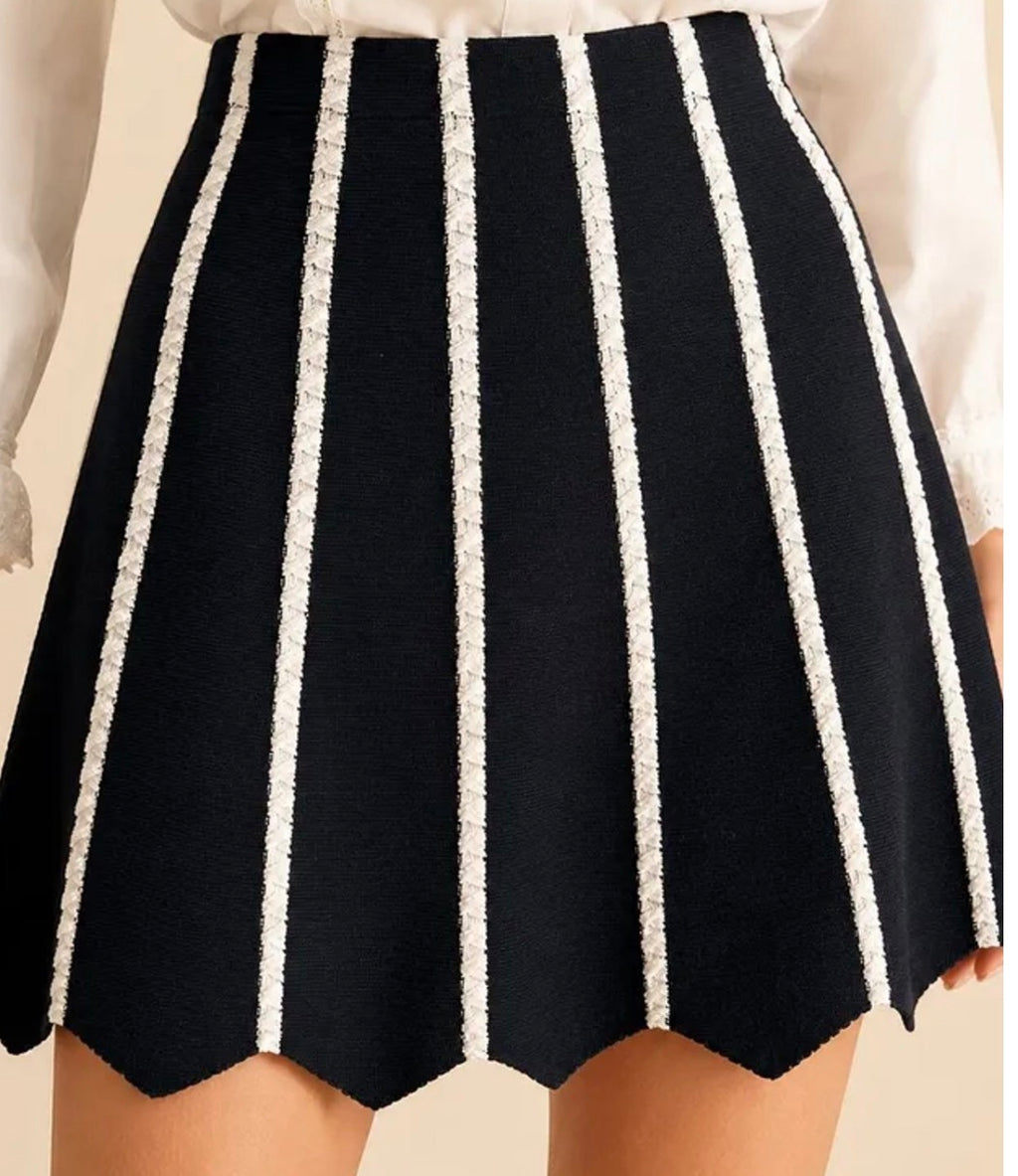 Mini Jupe Patineuse Femme – Rayures Tendance, 3 Coloris S/M à M/L