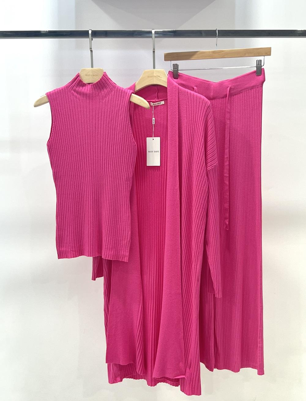 Ensemble 3 pièces maille côtelée fuchsia - top, gilet et pantalon